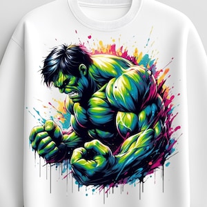 Puede incluir: Sudadera blanca con una vibrante ilustración de Hulk. La obra de arte representa al personaje en una pose dinámica, con piel verde, cabello negro y puños apretados. Salpicaduras de pintura coloridas acentúan el diseño, con un estilo de cómic audaz.