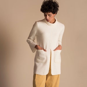 Ecru Sweater with pockets in merino wool image 2