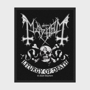 Op de afbeelding: Een rechthoekige zwarte stoffen patch met een witte grafische print. Het ontwerp bevat het woord MAYHEM in een gestileerd lettertype, een menselijke schedel met gekruiste botten en de tekst LITURGY OF DEATH met de copyrighttekst 2026 Mayhem.