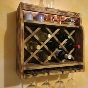 Rustic Flamed Spruce Wall-Mounted Wine Rack - Holds 7 Bottles & 4 Glasses - Handcrafted Wood Stemware Holder - Farmhouse Home Bar Decor