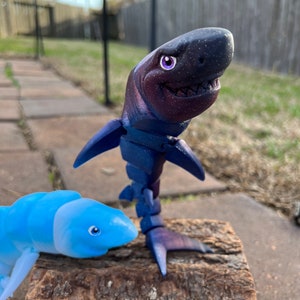 Articulated Shark Fidget – 3D Printed Sensory Toy, Made to Order