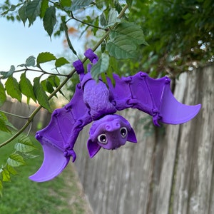 Articulated Fruit Bat Fidget Toy: Sensory Desk Decor