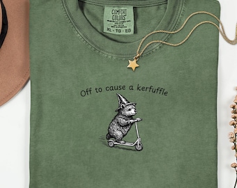 Zauberer Bär auf Roller Shirt, lustiges witchy Tier T-Shirt, Vintage Gravur Stil, Goblin Cottagecore Grafik T-Shirt, wunderliches Kunst T-Shirt