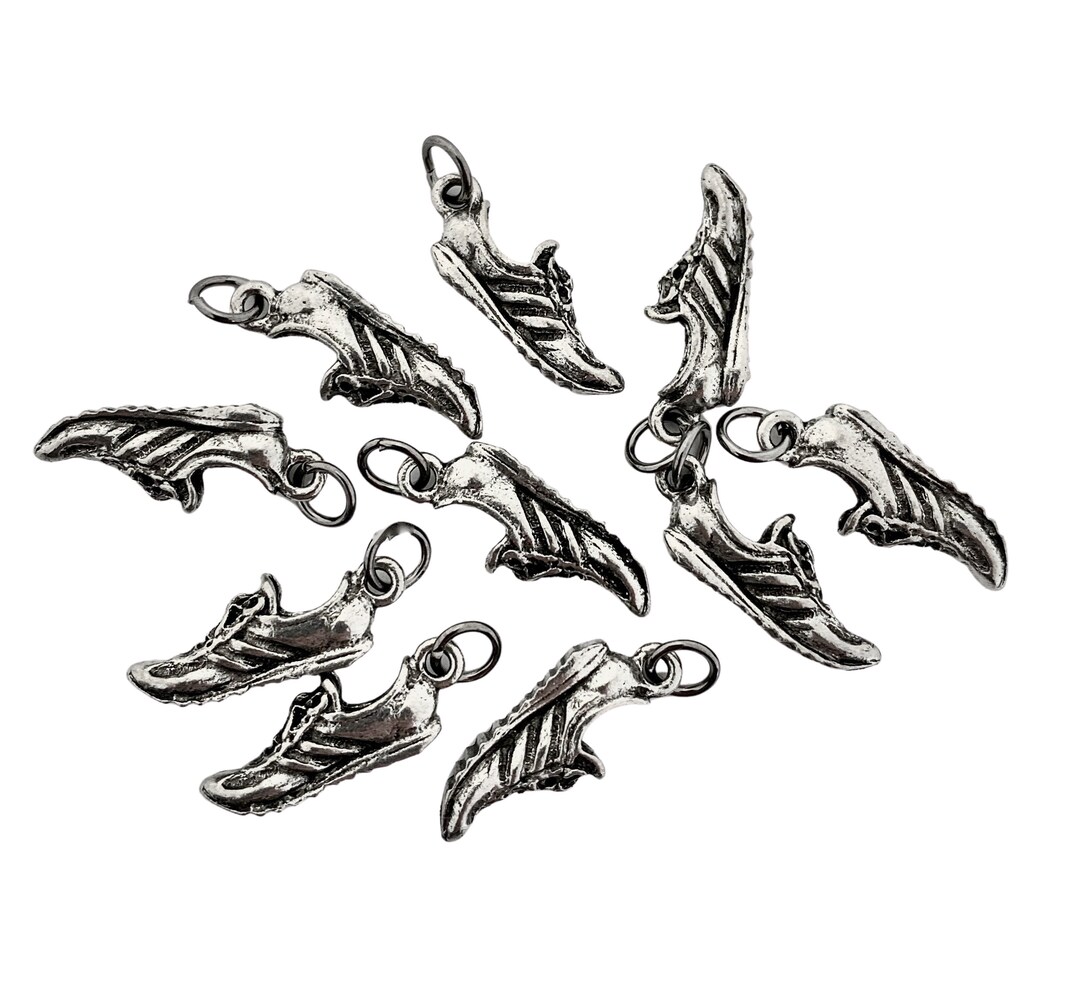 TEN (10) Pewter RUNNING SHOE Charms - Run Shoe Charm - 8mmx22mmx3mm 3D ...
