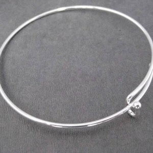 ONE (1) 63mm long 1.5mm thick Silver Plated Wire Expandable Bangle Bracelet with 3mm Ball Ends - Adjustable Silver Plated Bangle Bracelet