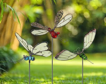 20 Inch Butterfly Garden Stakes Set of 3, Dragonfly Hummingbird Yard Art, Glow in Dark Metal Garden Decor, Outdoor Lawn Patio Gift for Mom