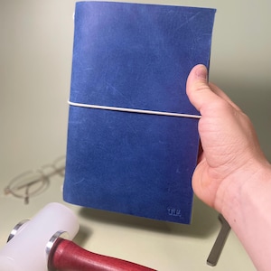 Taccuino in pelle A5 ricaricabile - Taccuino da viaggio in pelle fatto a mano - Copertina in pelle vintage con chiusura a strappo - Regalo personalizzato per uomo e donna