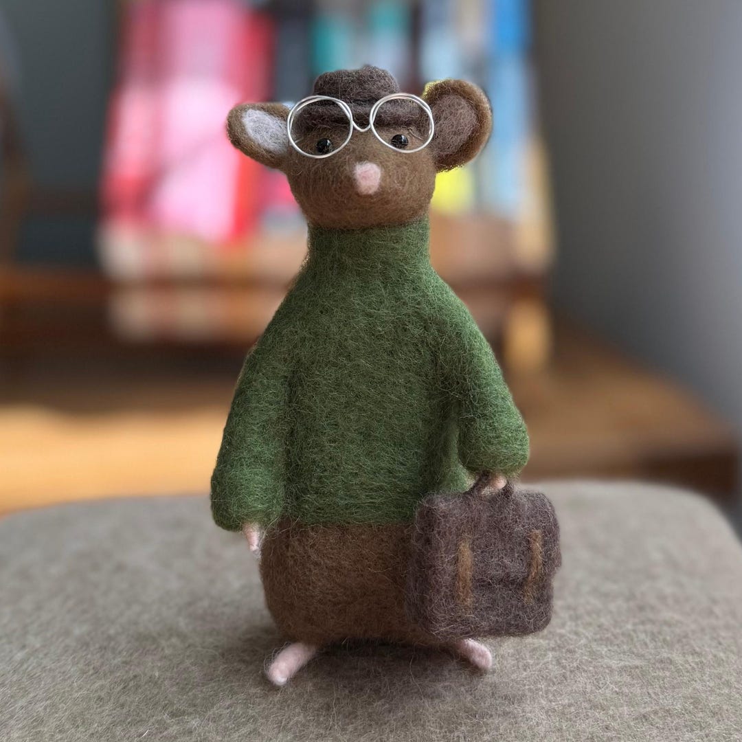 Briefcase Mouse – Needle Felted Wool Mouse - Etsy