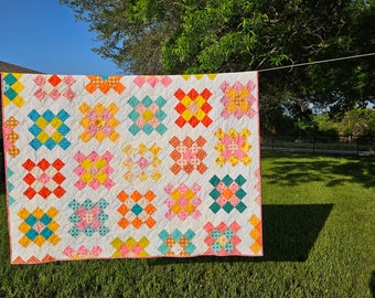 Swirling Granny Squares quilt