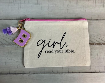 Chica lee tu Biblia - Estuche rosa con cremallera