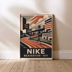 Puede incluir: Póster enmarcado con un diseño retro que muestra corredores en una pista en una ciudad. La paleta de colores incluye rojo, negro y beige. El logotipo de Nike y el texto "Beaverton • 1971" están impresos en la parte inferior.
