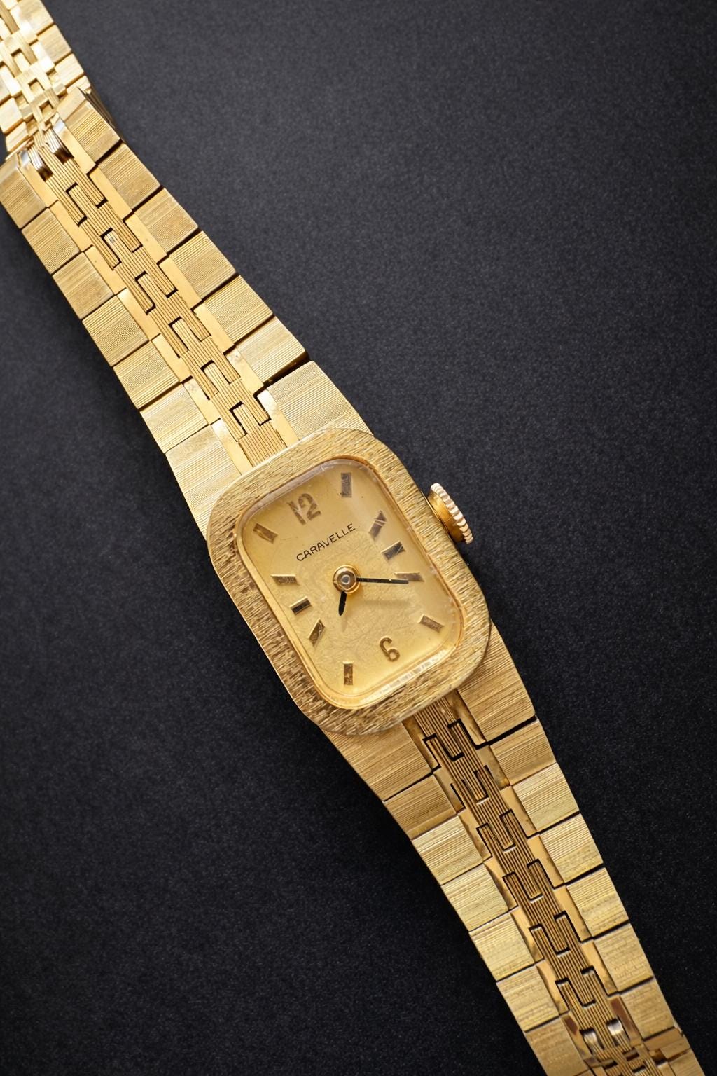 Montre-bracelet Femme Vintage Bulova GF - Occasion Rétro