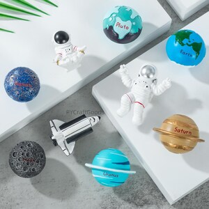 Space planet Drawer Knobs Pulls, Astronaut Cabinet Handle, Unique Kids room  Knobs Hardware
