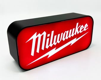 Milwaukee LED Light