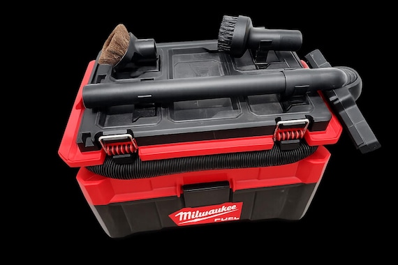 Milwaukee Packout Clip To Hold Brush Attachment – Durable, Precision Fit, Workshop Essential.