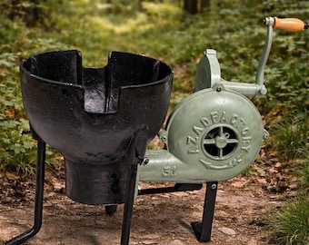 Forja de carbón de hierro fundido estilo vintage con soplador manual de pedal – Equipo de taller de forja de metales