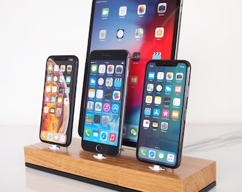 Triple iPhone Dock, iPad Dock, iPhone 13, iPhone 14, iPhone X, iPhone 11, iPhone 12, iPhone 13, iPad 9.7, iPad Air, iPad 10, iPad 12.9 dock