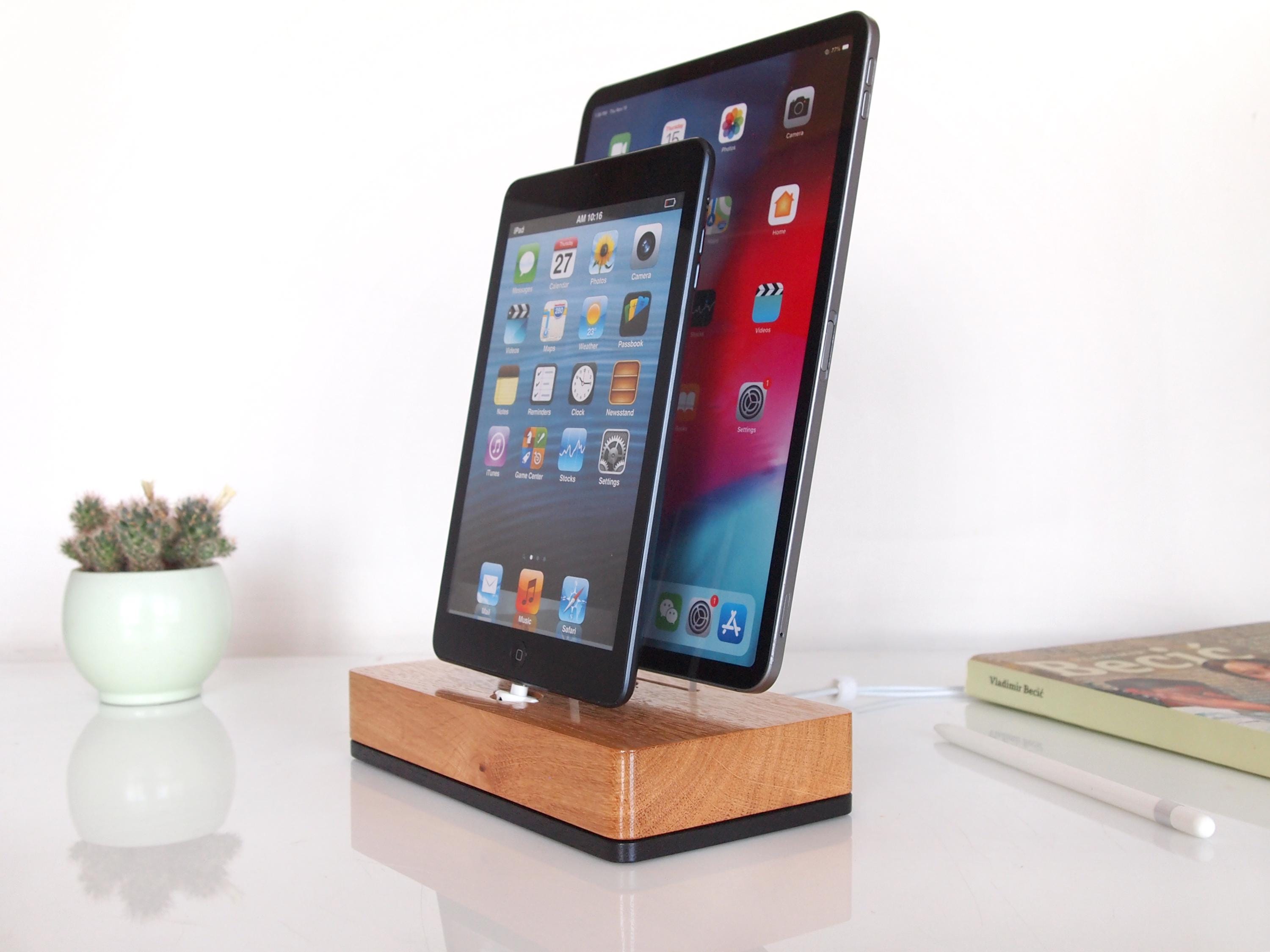 IPhone & iPad Dock / Dual iPhone Dock / Dual iPad Dock / Wooden Docking ...