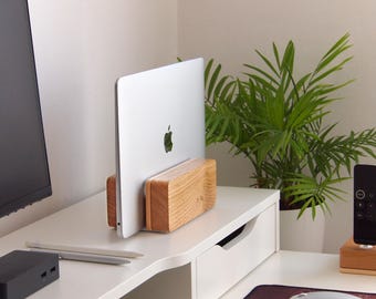 Macbook holder / Laptop holder / Notebbok holder / tablet holder - Macbook Air Stand - Macbook Pro stand handamde from oak hardwood