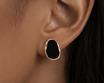 Schwarze Oval Ohrstecker, Gold Zierleiste Minimal Ohrringe, moderne Statement Ohrstecker