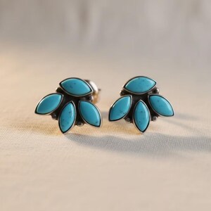 本物のターコイズスタッド - 925スターリングシルバースタッド - ハーフクラスタースタッド - マーキスシェイプターコイズスタッド - ターコイズステートメントスタッド