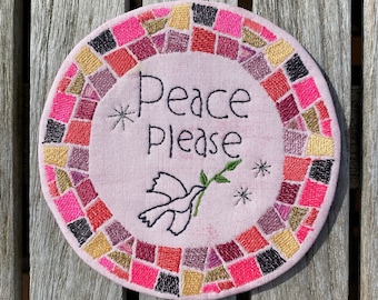 Mosaic style Machine Embroidery designs - MugRug ITH, Round motifs, beautiful borders and a fabric collage - for hoop size 5 x 7"