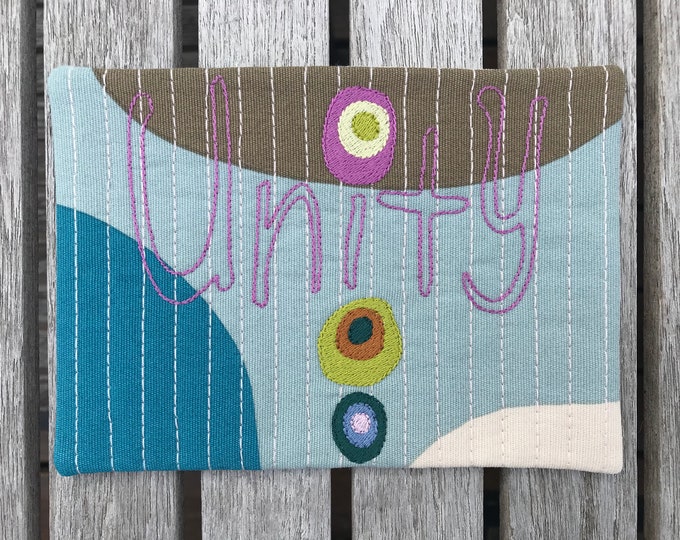 NEW WORDS & DOTS - Quilted MugRugs and Quilt designs - for hoop size 5 x 7" - 13 x 18 cm - 8 Hand drawn designs for multiple projects
