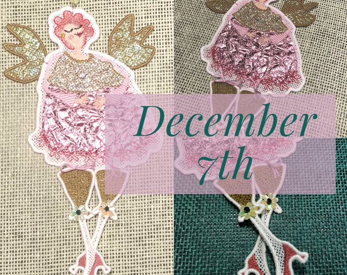 NICE ANGEL, dressed in Shiny Foil - An Angel a Day - Dec 7th in fruBlomgren's Christmas Event 2018 - Hyggelig Fabric Angel Doll