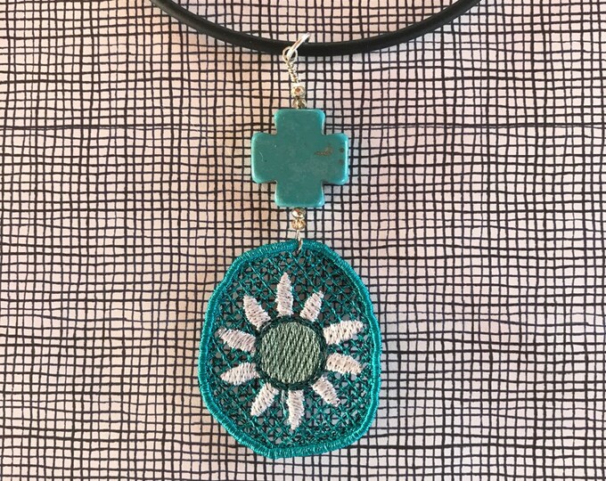 JEWELLERY Making with Freestanding LACE DOTS in your Embroidery Machine, 5 different designs: 3 sizes Colour Dots, Flower Dots and Open Dots