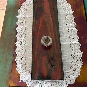 A deep, richly hued piece with a large Hobby Lobby knob.  This upcycled palletwood wall art piece is useful and beautiful!