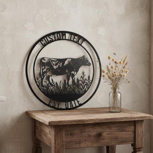 Decoración de pared metálica personalizada con diseño de vaca Holstein, letrero personalizado con nombre y fecha de fundación de la granja cortado con láser, decoración para rancho lechero, letrero de ganado para granja, regalo para rancheros