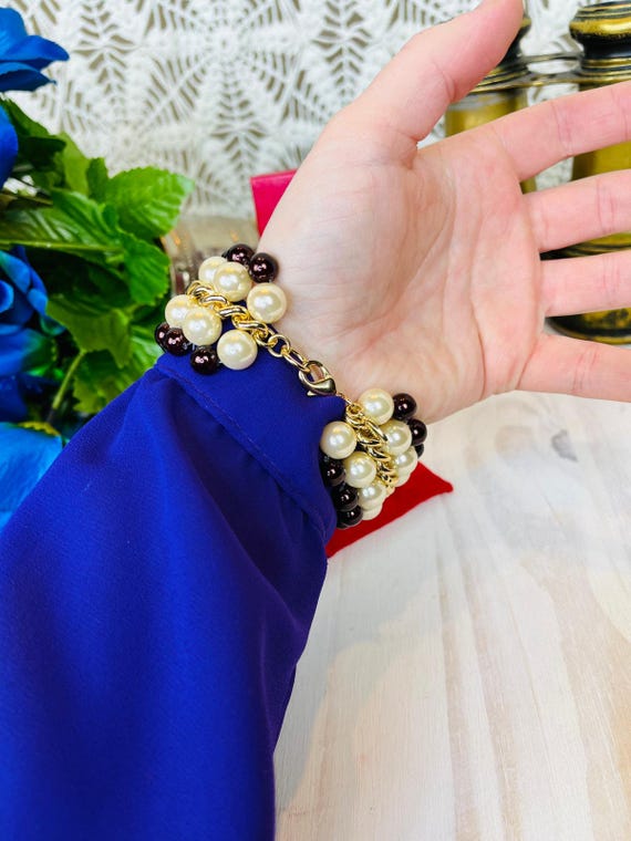 Kenneth Jay Lane Pearl and Gold-tone Bracelet - image 7