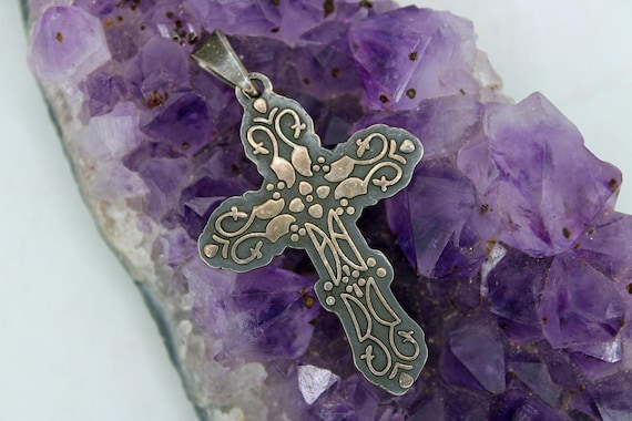 Taxco Traditions Sterling Silver Cross Pendant