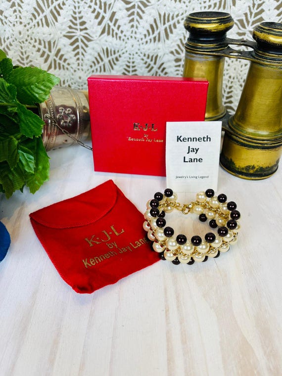 Kenneth Jay Lane Pearl and Gold-tone Bracelet - image 1