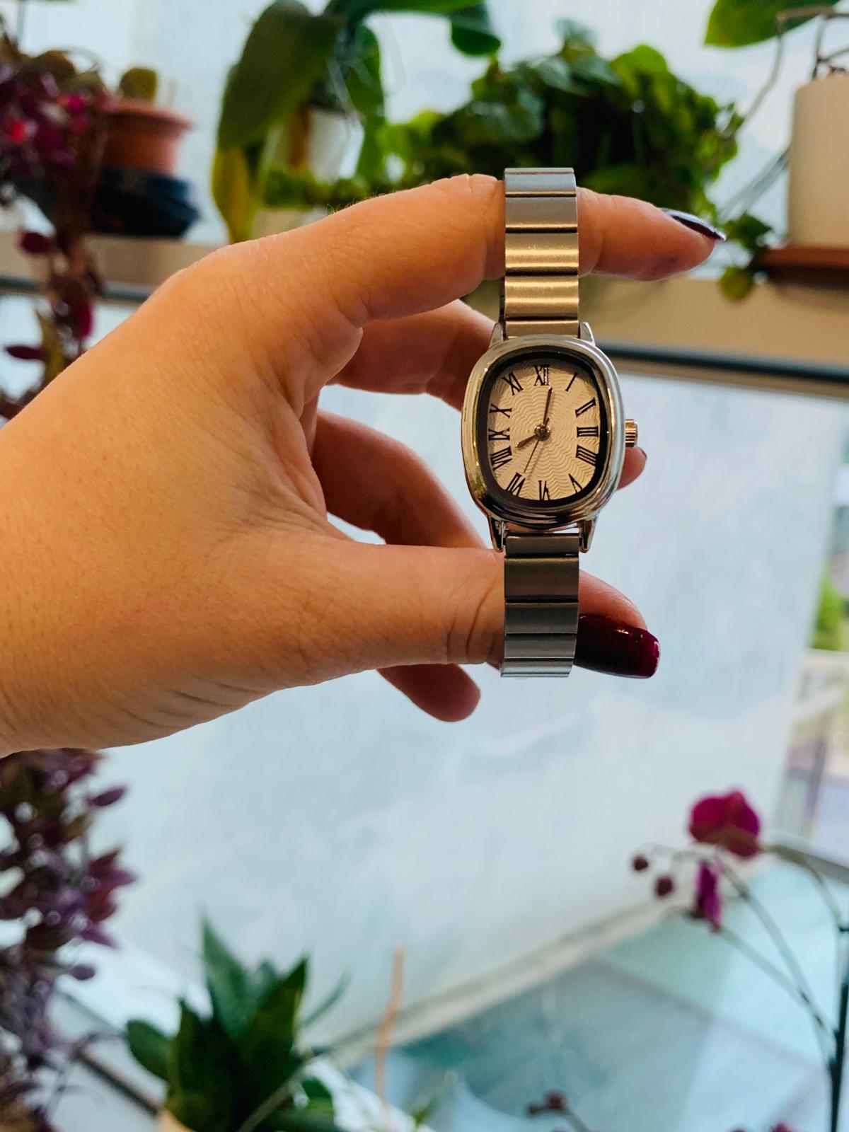 Elegant Silver Roman Numeral Women