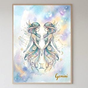Könnte beinhalten: Aquarelldruck des Sternzeichens Zwillinge. Zwei Figuren mit fließendem Haar und aufwendiger Kleidung halten sich an den Händen. Der Hintergrund ist eine Mischung aus Blau-, Lila- und Gelbtönen, mit Sternbildern und dem Wort "Gemini" in Gold.