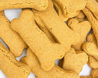 Golosinas para perros con forma de huesos de mantequilla de cacahuete / Galletas crujientes totalmente naturales (bolsa de 113 g)