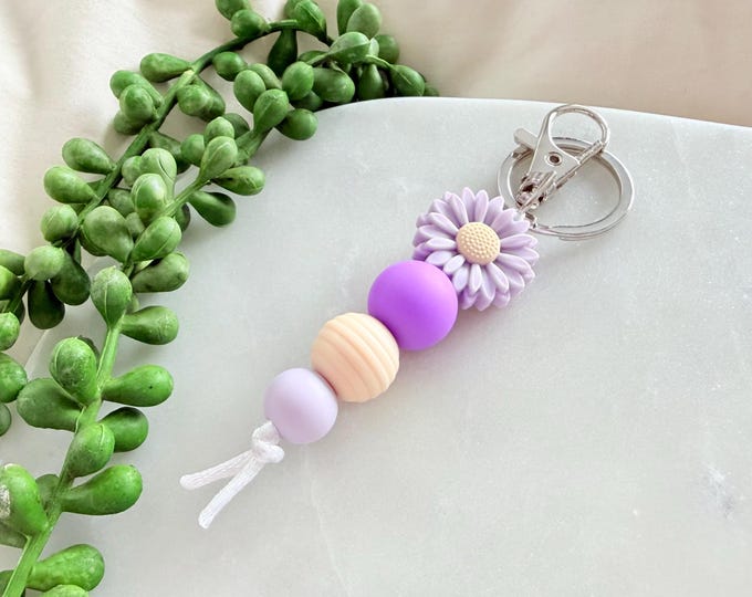 Silicone Bead Keyring, Daisy Keychain, Lilac Meadows Collection, Gift for Her