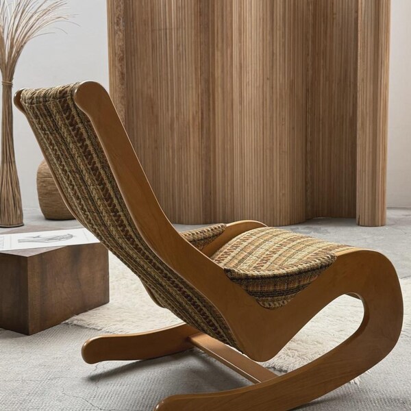 Seltener Casala Schaukelstuhl | Space Age Bio-Buche & Wolle