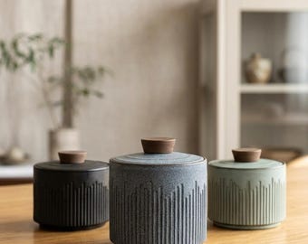 Small ceramic urn. Keepsake Urn for Small Pets. Pet cremation urn for ashes