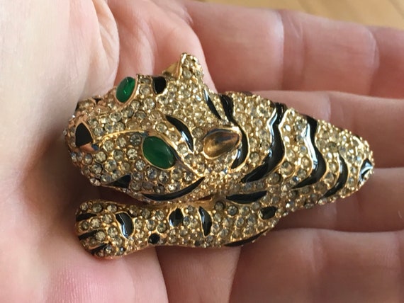 vintage CINER signed tiger brooch