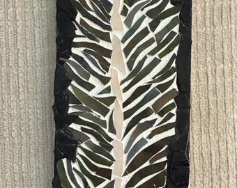 Pluma de mosaico hecha a mano