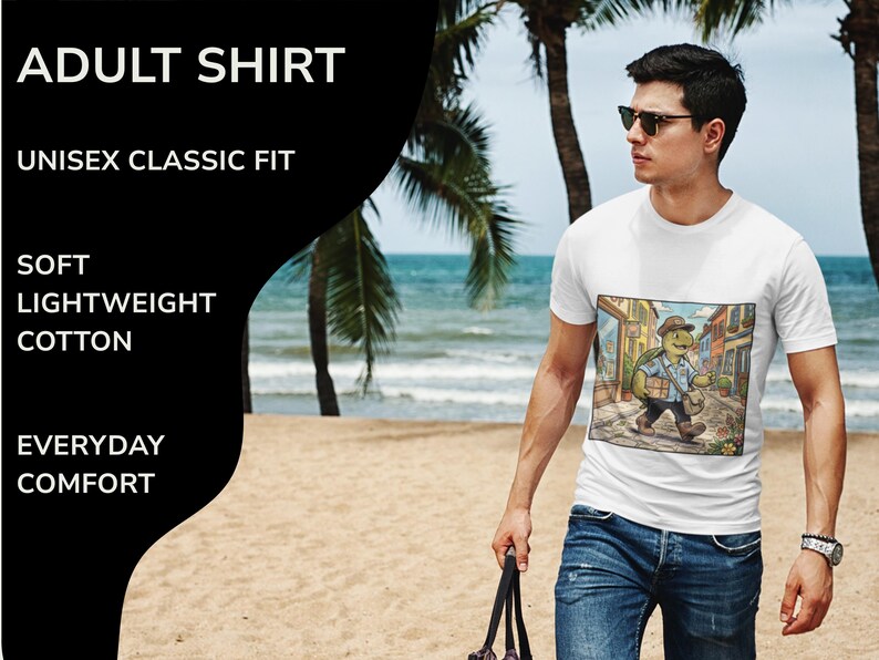 K&ouml;nnte beinhalten: Wei&szlig;es Erwachsenen-T-Shirt mit einer Cartoon-Schildkr&ouml;ten-Illustration. Das Shirt ist Unisex-Classic-Fit, aus weicher, leichter Baumwolle. Das Bild enth&auml;lt auch den Text: "ADULT SHIRT", "UNISEX CLASSIC FIT", "SOFT LIGHTWEIGHT COTTON" und "EVERYDAY COMFORT".