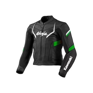 Könnte beinhalten: Schwarze Motorradjacke mit weißen und grünen Akzenten. Auf der Brust steht in Weiß das Wort "Ninja" und auf dem Ärmel "Kawasaki". Die Jacke hat einen Stehkragen und einen Reißverschluss.