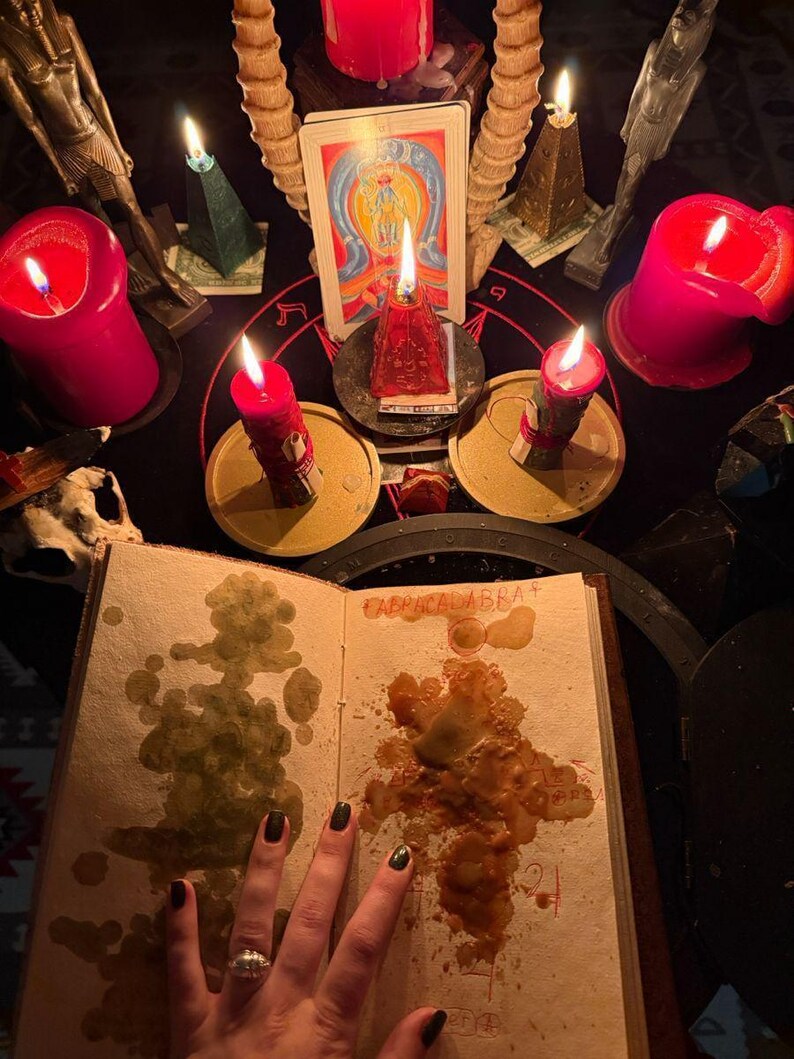 Hechizo de fortuna oscura / Fuerza la suerte y el dinero para que trabajen a tu favor - Rompe la mala suerte y atrae la energía ganadora el mismo día imagen 10