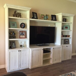 Texas Farmhouse TV Stand: Rustic Media Console with Storage image 3