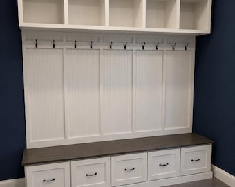 New York Farmhouse Mudroom Bench: Entryway Organizer with Coat Hooks & Shoe Storage (5-section)