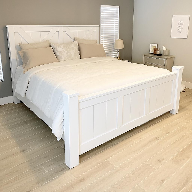 Cape Coral Rustic Wood Bed Frame: King Size Storage, Farmhouse Bedroom Furniture White