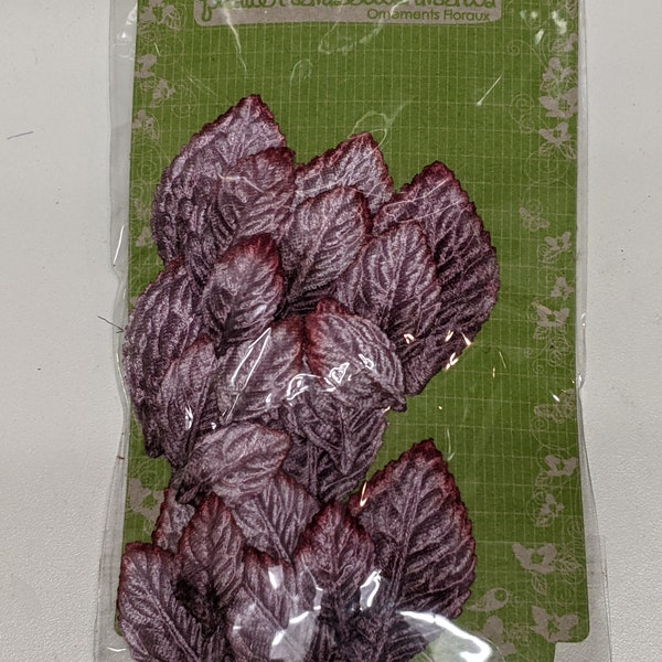 PRIMA~Velvet Heirloom Rose Leaves~ Velvet Leaves ~ New In Package! 562564 RETIRED Scrapbook Leaves Package of 24