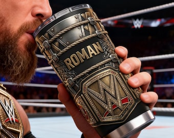 Vaso con cinturón de campeón de lucha libre 2D plano, taza personalizada con nombre inspirado en la WWE, regalo personalizado para fan de la lucha libre.